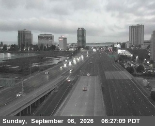 I-80 : at CR WOF Powell St live camera view