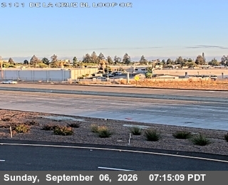 US-101 : at De La Cruz Bl live camera view