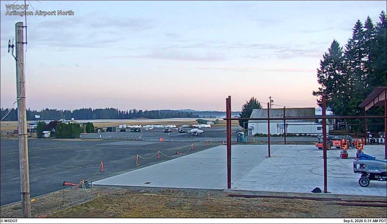 Arlington Municipal Airport North live camera view