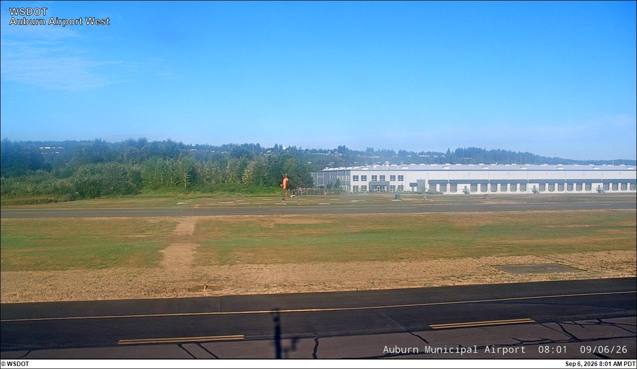 Auburn Municipal Airport West live camera view