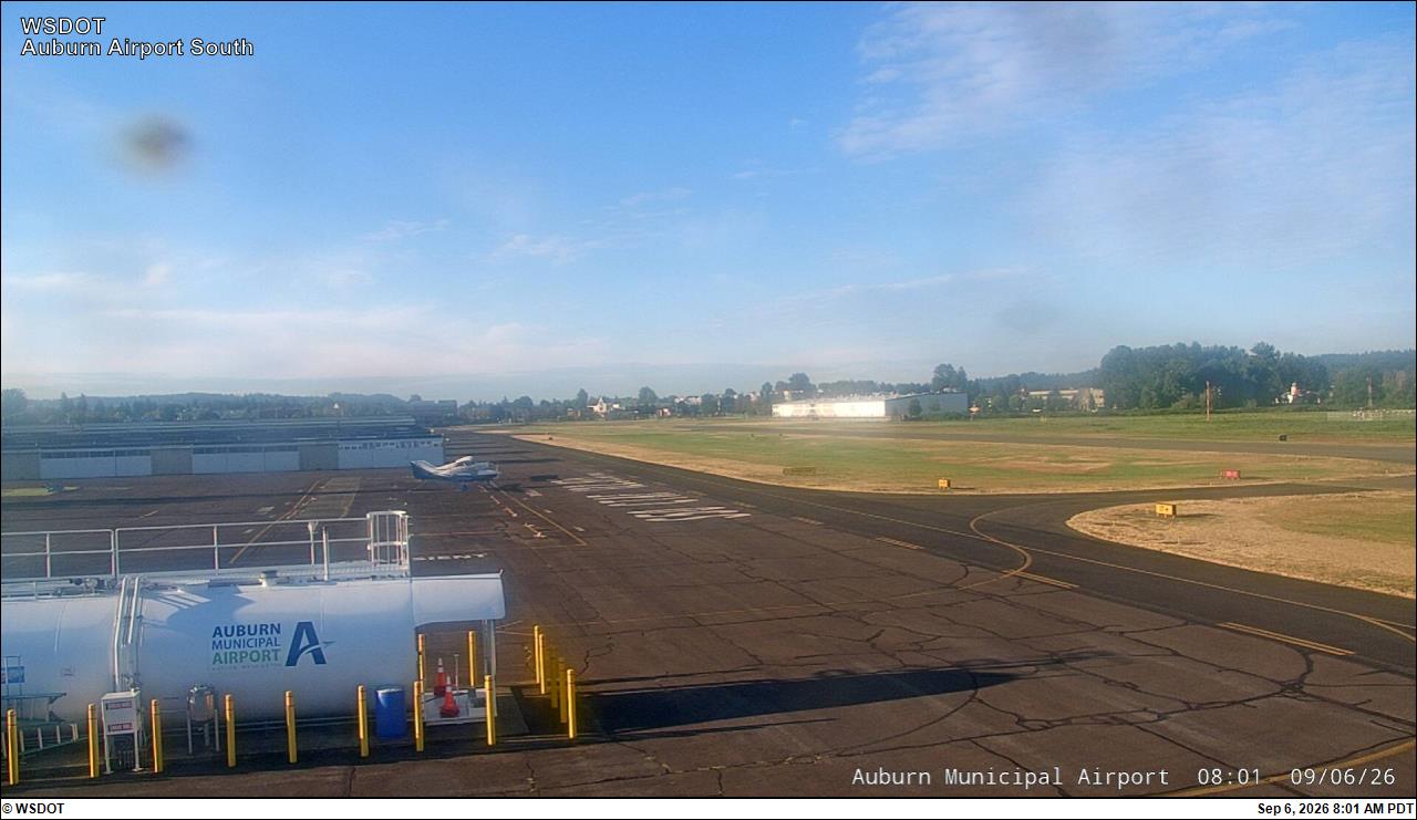 Auburn Municipal Airport South live camera view