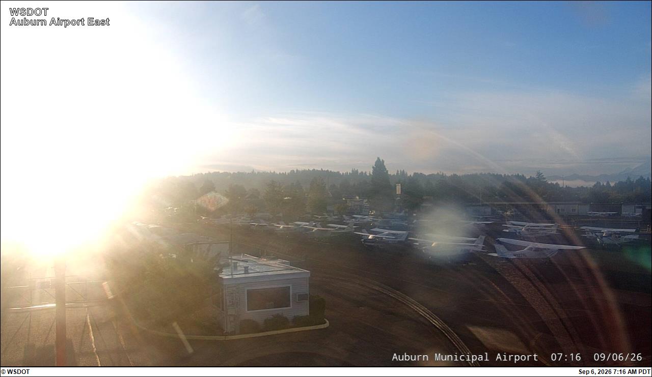 Auburn Municipal Airport East live camera view