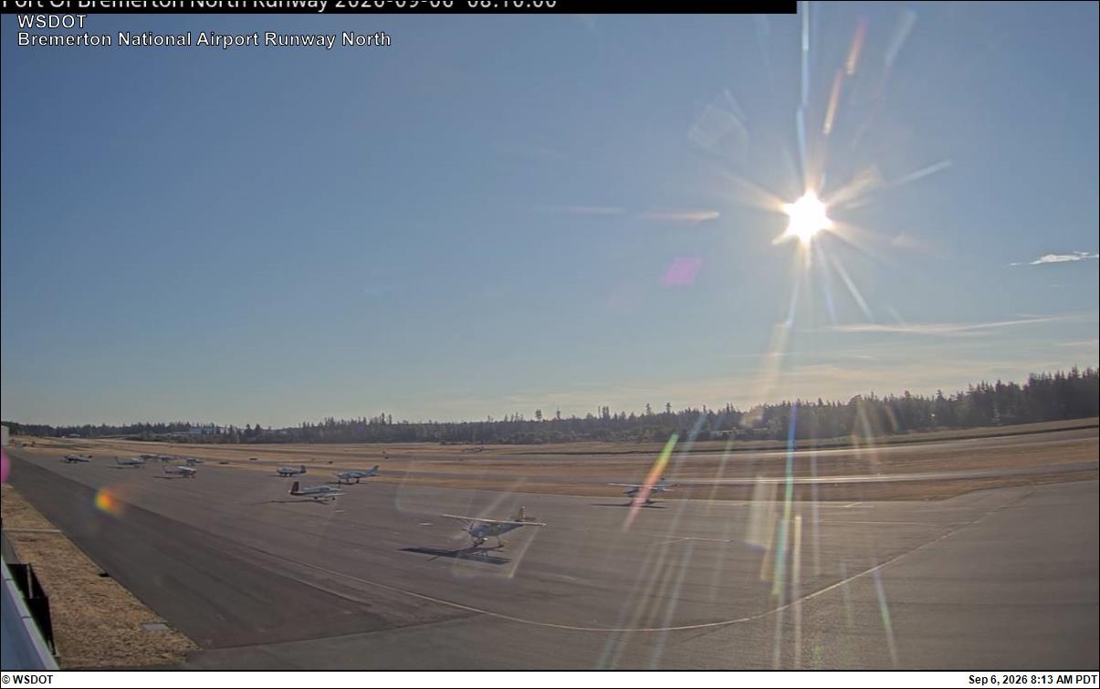 Bremerton National Airport North live camera view