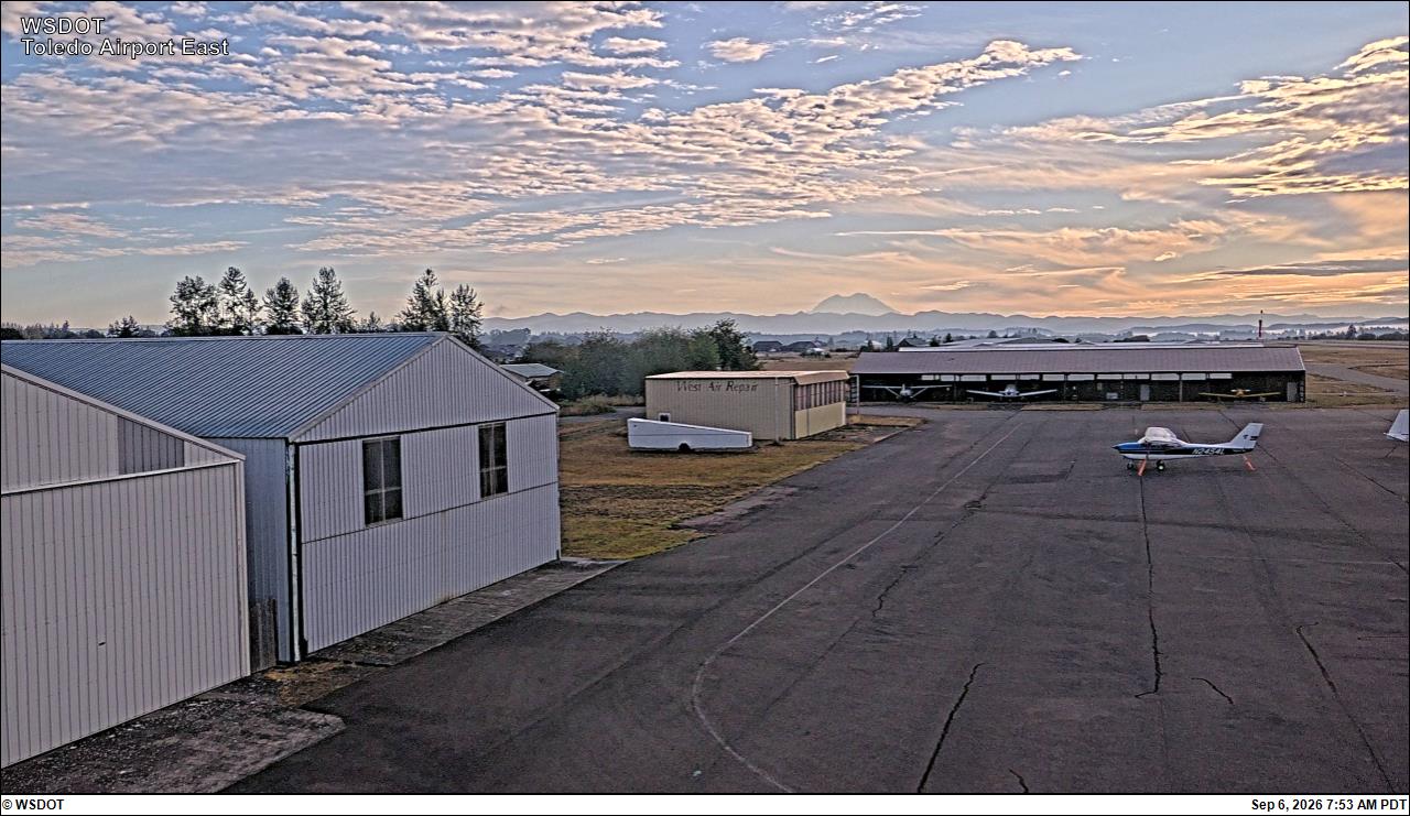 Ed Carlson Memorial – S Lewis County Airport East live camera view