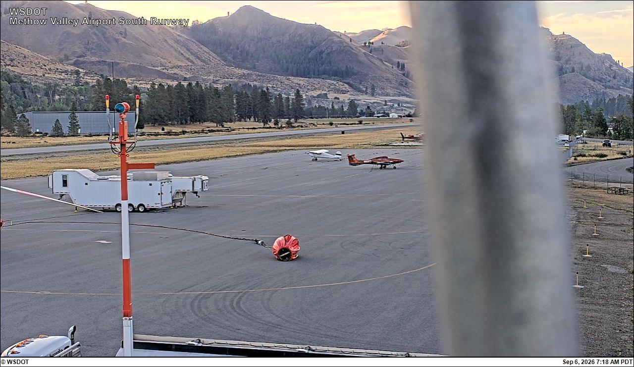 Methow Valley State Airport South live camera view