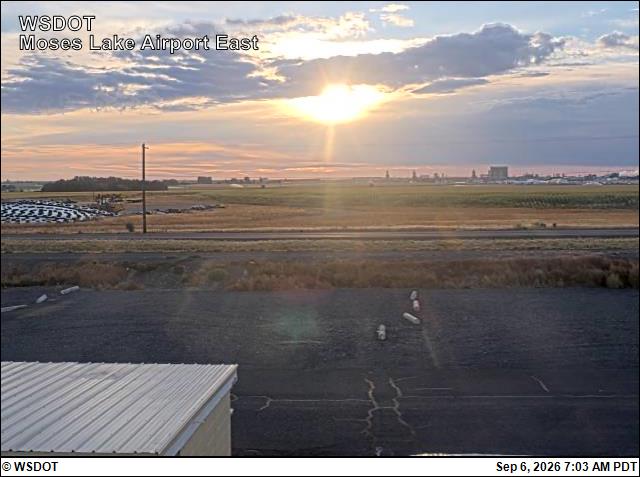 Moses Lake Municipal Airport East live camera view
