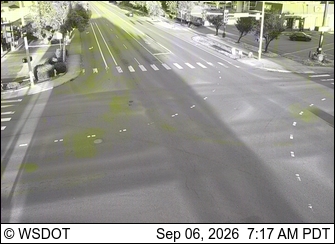 Sleater-Kinney @ Martin Way (Olympia) live camera view