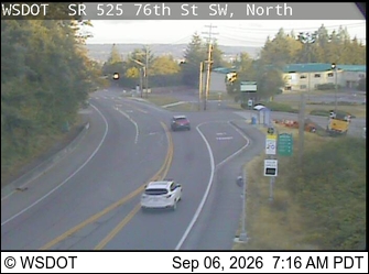 SR 525 at MP 6.9: 76th St SW North - WSF Mukilteo live camera view