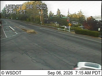 SR 525 at MP 8.2: 5th St North - WSF Mukilteo live camera view