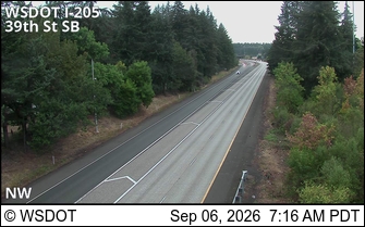 I-205 at MP 30.3: 39th St SB live camera view