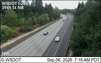 I-205 at MP 30.3: 39th St NB live camera view