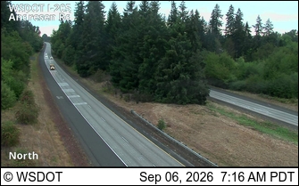 I-205 at MP 33.6: Andresen Rd live camera view