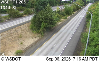I-205 at MP 36.8: 134th St live camera view