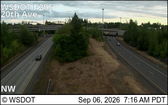 I-205 at MP 36.9: 20th Ave live camera view