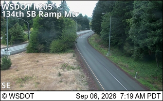 I-205 at MP 36.7: SB 134th St Ramp Meter live camera view