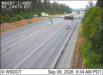 I-405 at MP 21.8: NE 144th St live camera view