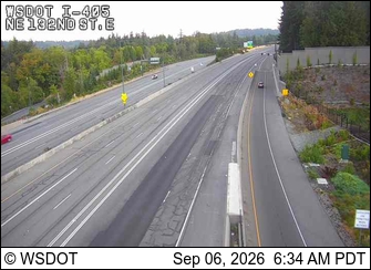 I-405 at MP 20.9: NE 132nd St, East live camera view