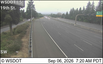 I-5 at MP 1.4: 19th Street live camera view