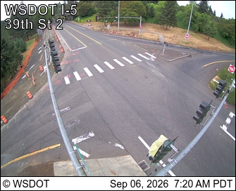 I-5 at MP 2.35: 39th St live camera view