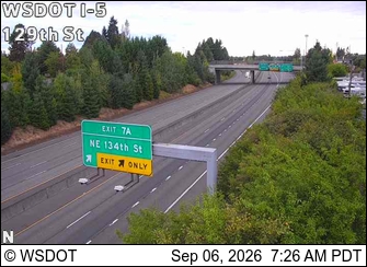 I-5 at MP 6.9: 129th St live camera view
