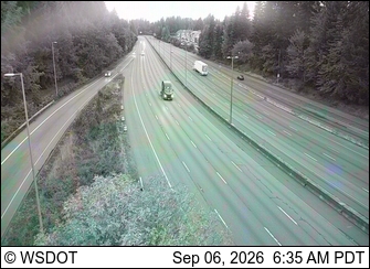 I-5 at MP 107.2: Pacific Ave (Olympia) live camera view