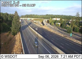 I-5 at MP 118.2: Center Dr NB live camera view