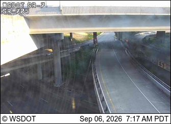 I-5 at 133.7: SB I-705 to NB I-5/SB SR 7, Ground live camera view