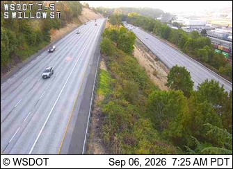 I-5 at MP 160.4: S Willow St live camera view