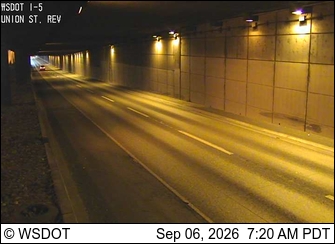 I-5 at MP 165.8: Union St Express Lanes live camera view