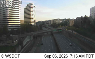 I-5 at MP 166: Pine St live camera view