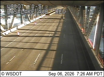 I-5 at MP 168.5: Eastlake Ave Express Lanes live camera view