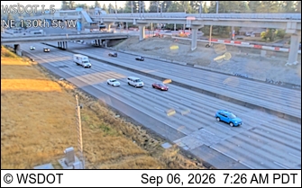 I-5 at MP 173.7: NE 130th St W live camera view