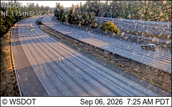I-5 at MP 176: NE 175th St live camera view