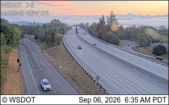 I-5 at MP 194.6: Marine View Dr live camera view