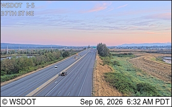 I-5 at MP 197.5: 37th St NE live camera view
