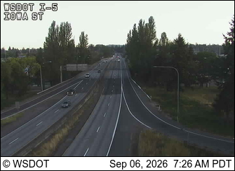 I-5 at MP 253.6: Iowa St live camera view