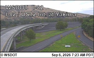 I-82 at MP 31.28: US 12 Interchange @ N. Yakima live camera view