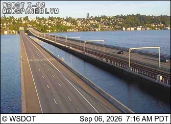 I-90 at MP 5: Floating Bridge Midspan live camera view