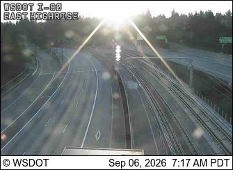 I-90 at MP 5.7: Floating Bridge, East Highrise live camera view