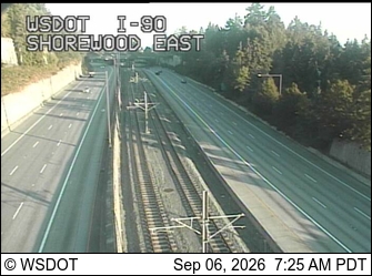 I-90 at MP 7.8: Shorewood live camera view