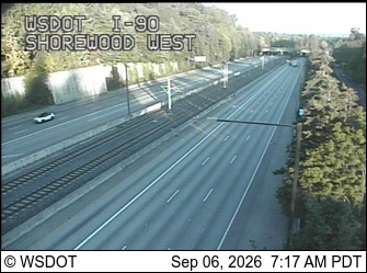 I-90 at MP 7.5: Shorewood West live camera view