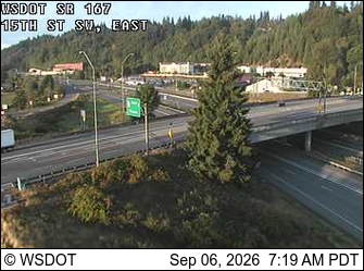 SR 167 at MP 13.9: 15th St SW, East live camera view