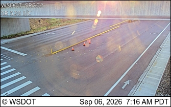 SR 202 at MP 7.7: SR 520 Interchange live camera view