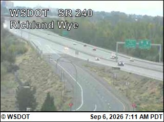 SR 240 at MP 37.8: Richland Wye live camera view