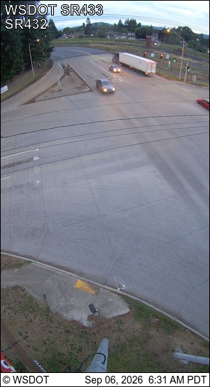 SR 433 at MP 0.9: Lewis and Clark Bridge live camera view