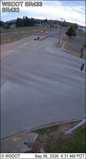 SR 433 at MP 0.9: Lewis and Clark Bridge live camera view