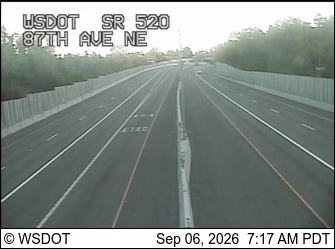 SR 520 at MP 4.8: 87th Ave NE live camera view