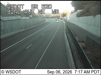 SR 520 at MP 5.1: 92nd Ave NE, WB live camera view