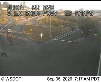SR 520 at MP 11.8: W Lake Sammamish, EB Ramps live camera view