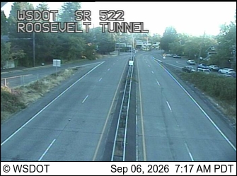 SR 522 at MP 0.4: Roosevelt Tunnel live camera view